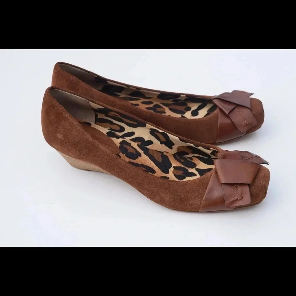 Jessica Simpson Jemma low wedges